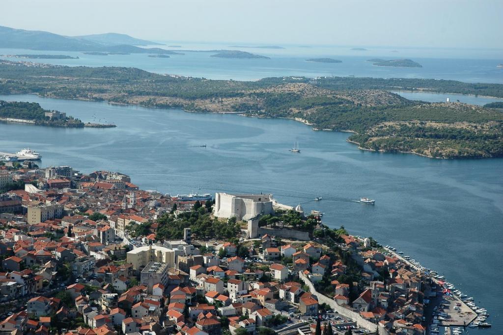 Old Town Studio Apartment Sibenik Exterior photo